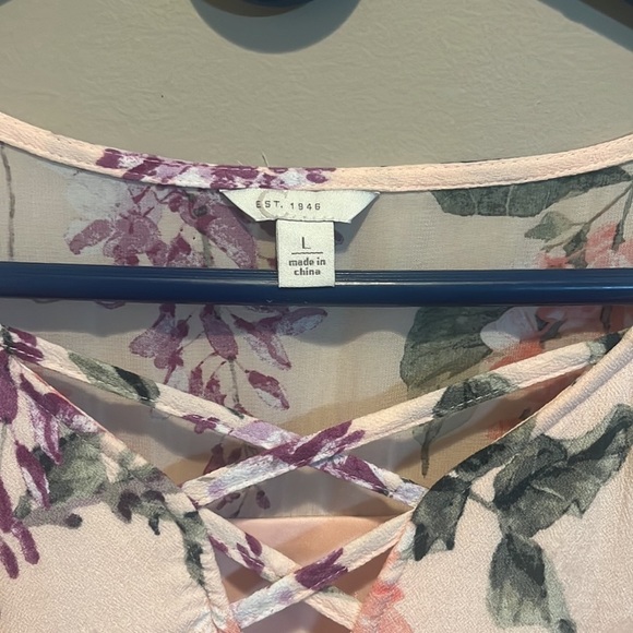 Absolutely Gorgeous Dress! Sleeves are Stunning!!! Excellent Condition - Picture 3 of 5